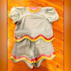 NWOT Queen of Sparkles set size M